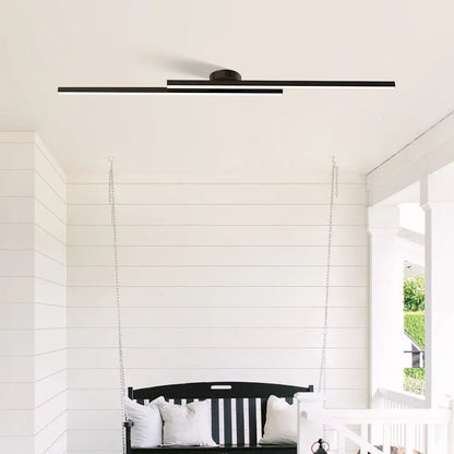 Moderne LED-Deckenleuchte aus Aluminium in Streifenform