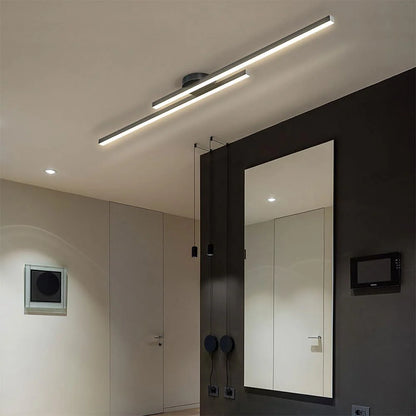 Moderne LED-Deckenleuchte aus Aluminium in Streifenform